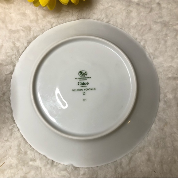 Hutschenreuther's, Fontaine "Chloe" Fleuron Footed Demitasse Teacup & Saucer Set - Picture 4 of 14